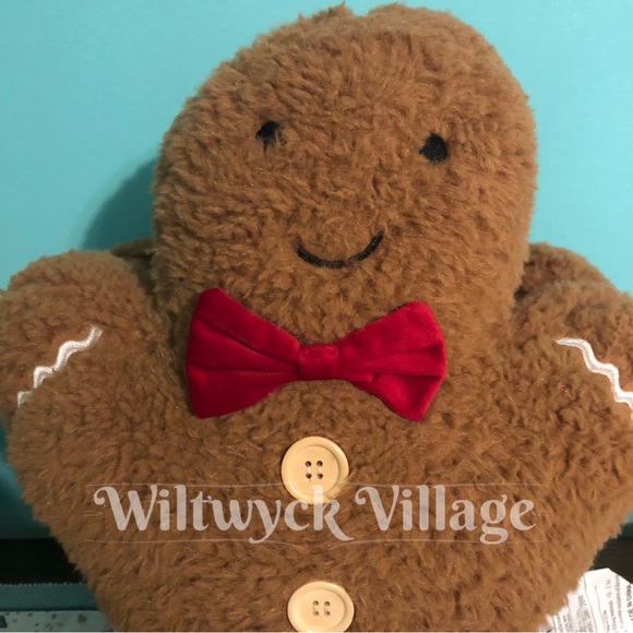 Cupcakes and Cashmere Sherpa Gingerbread Man and Woman Pillow Couple Set - Picture 4 of 8